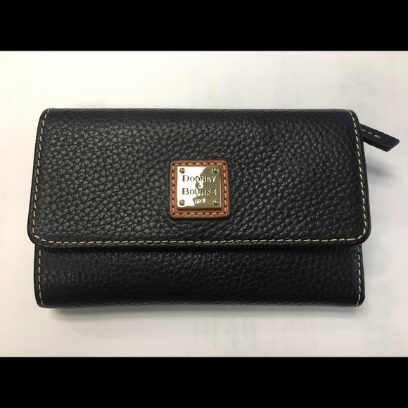 Dooney & Bourke Handbags - Dooney & Bourke Trifold Wallet